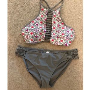Bikini set (never worn)